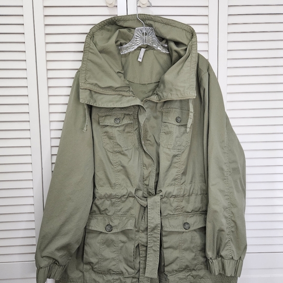 Women's XXL Coat - Picture 12 of 12